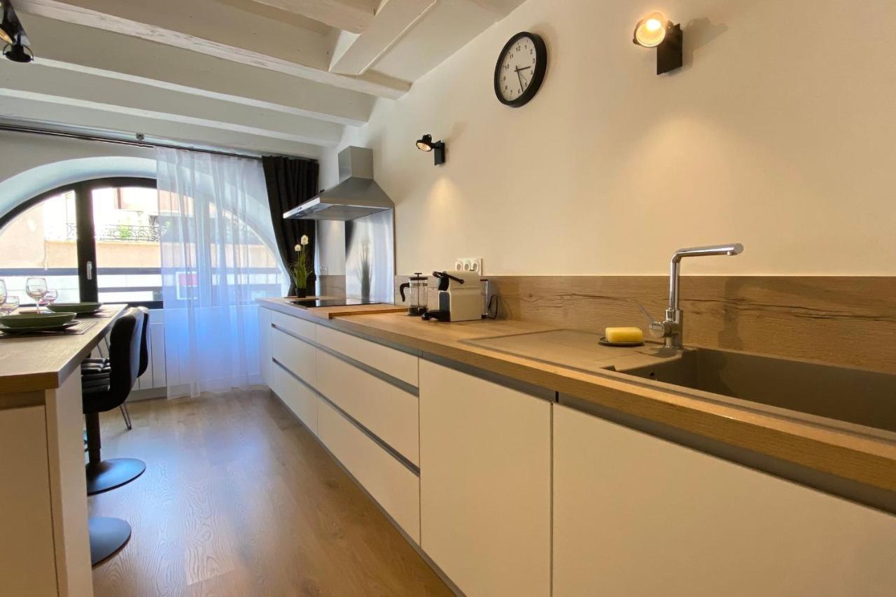 Le Royal 4 - Apartment For 4 People In The City Center Annecy Eksteriør billede