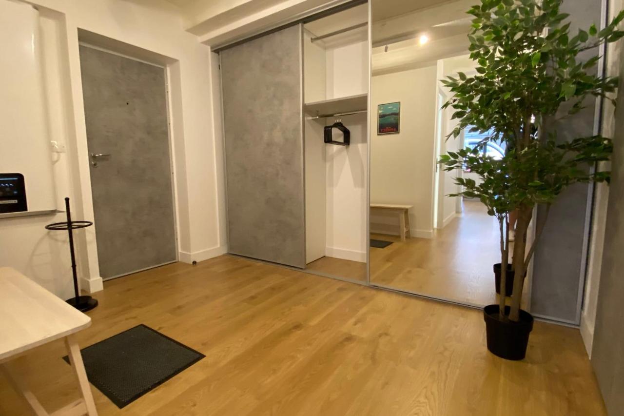 Le Royal 4 - Apartment For 4 People In The City Center Annecy Eksteriør billede